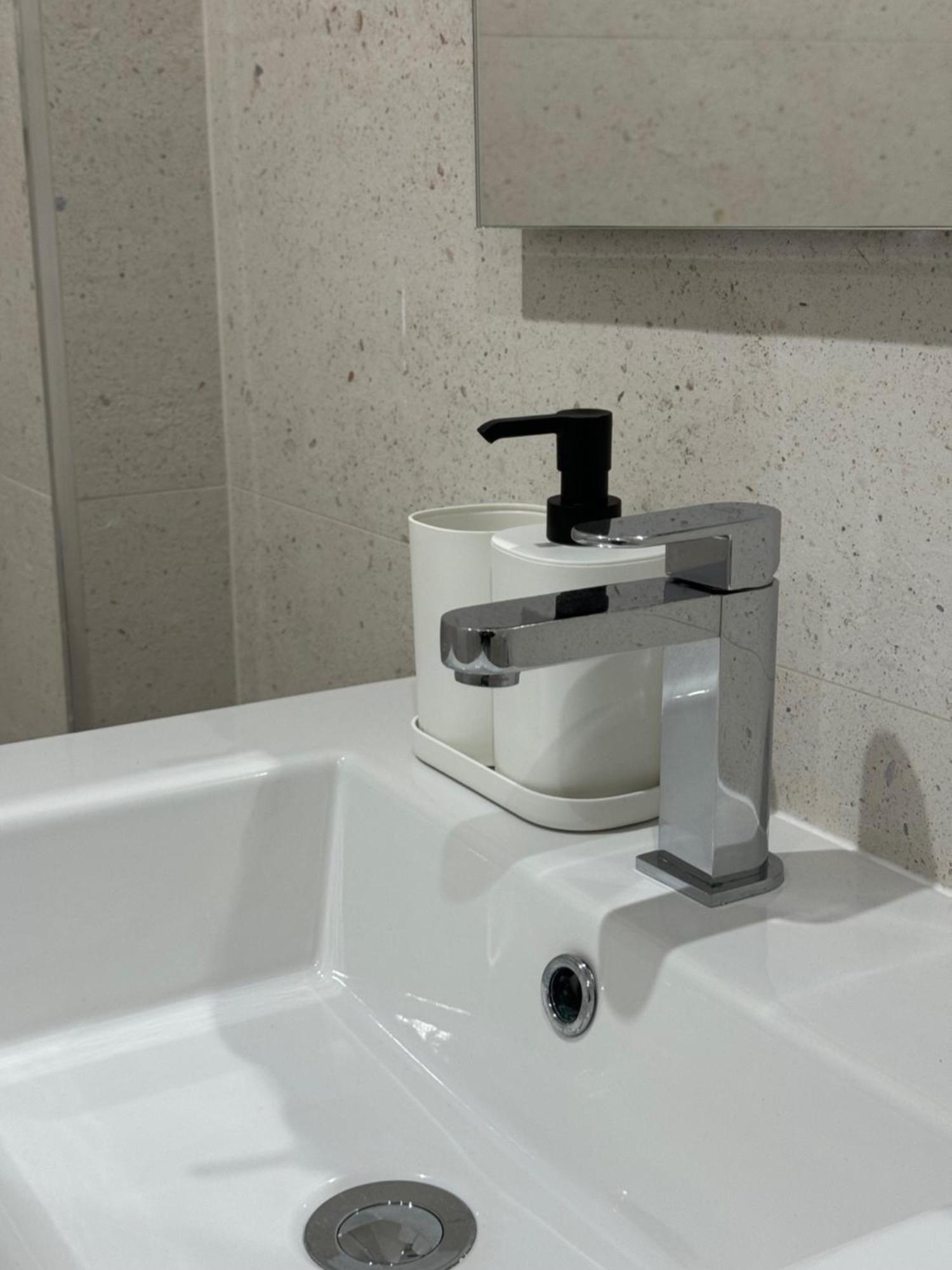 Alderete Suites Malaga Bagian luar foto