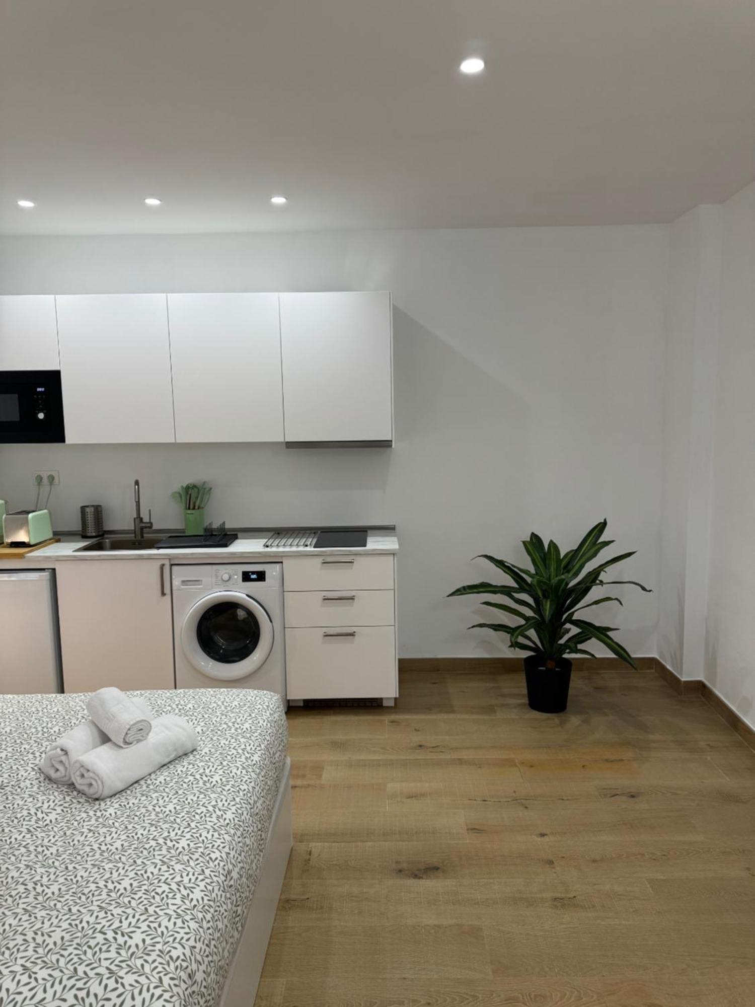 Alderete Suites Malaga Bagian luar foto