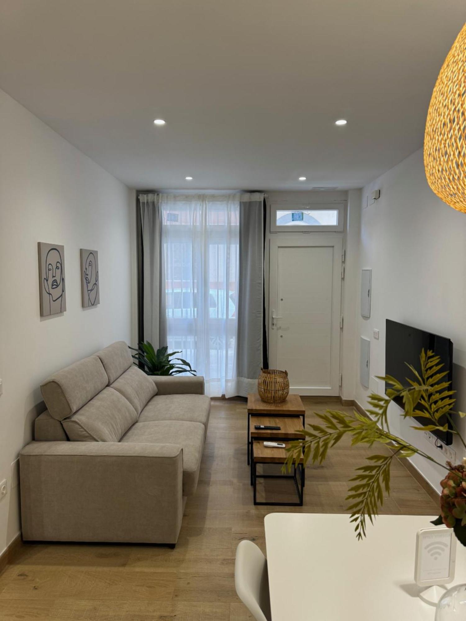 Alderete Suites Malaga Bagian luar foto
