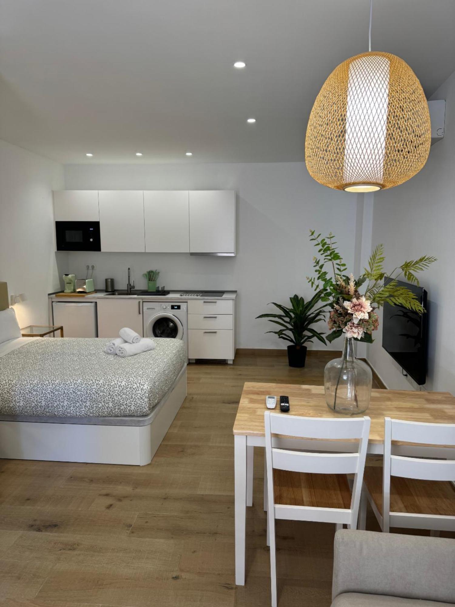 Alderete Suites Malaga Bagian luar foto