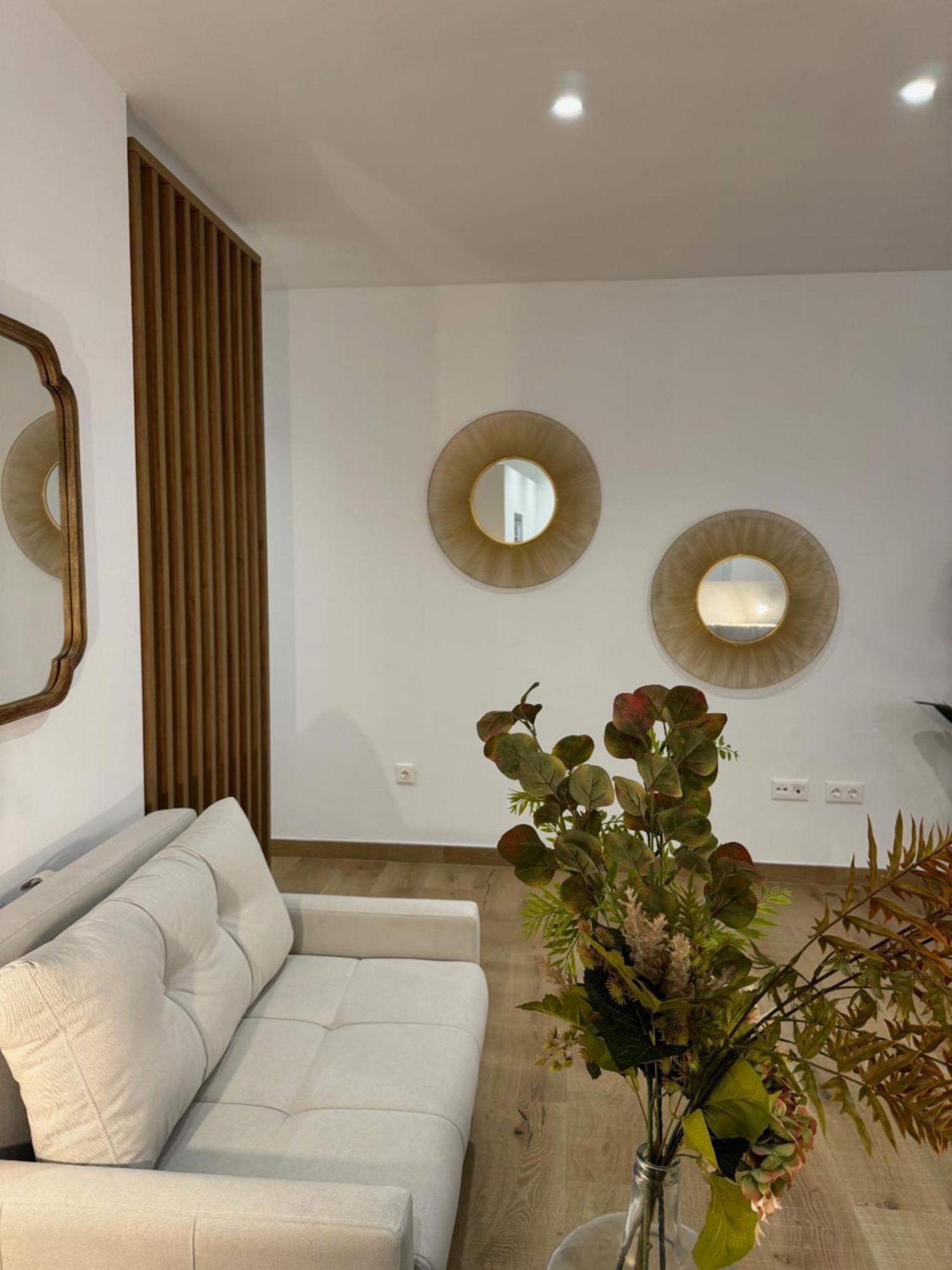 Alderete Suites Malaga Bagian luar foto